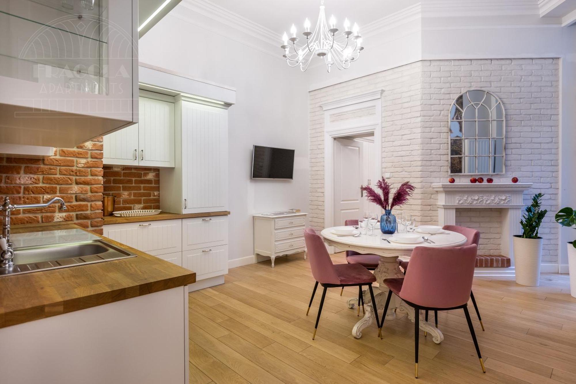 Cozy City Center Apartments Pilsudskiego 11 Kraków Eksteriør billede